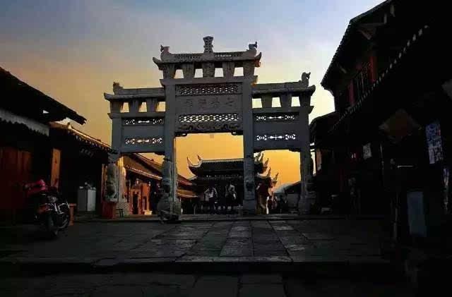 快问快答,轻松解决问题,情话你是蚕蛹我是什么呢怎么回答,男朋友说他是蚕蛹,我怎么回答?蜗牛问答平台